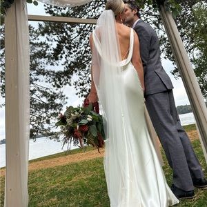 Bridal Veil (Chapel Length) A.B. ELLIE